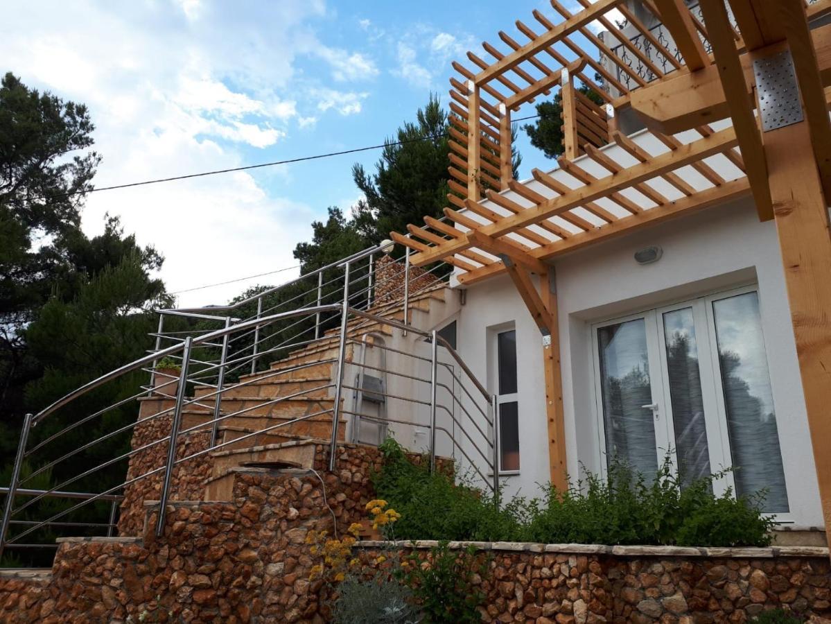 Apartments By The Sea Mimice, Omis - 14230 Bagian luar foto